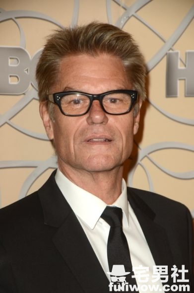 harry-hamlin-shooter-season-2-usa-network-e1495561459681.jpg