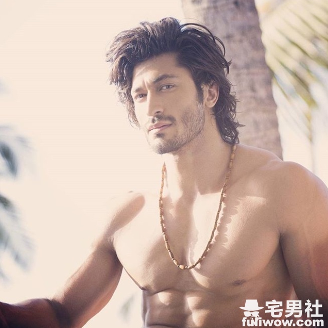 宝莱坞人气男星《Vidyut Jammwal》，帅到让妹子讚叹此天菜应天上有！-伊美舍